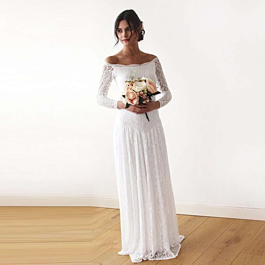 Bohemian Bridal White Floral Lace Wedding Dress with Floor Length Train