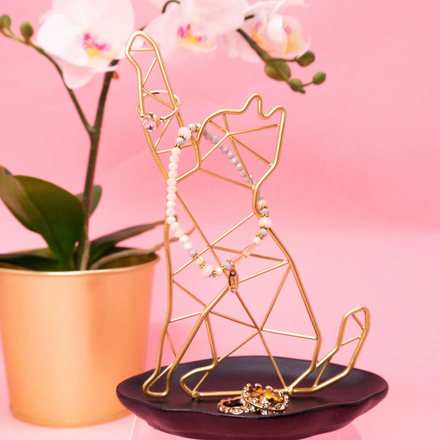 Abstract Geometric Gold Cat Shaped Metal Jewelry Stand Holder