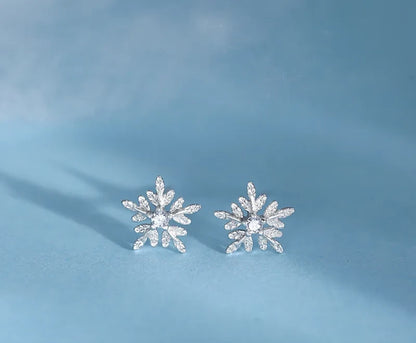 925 Sterling Silver Simple Crystal Snowflake Women's Stud Earrings - Lovez Aqua© - 