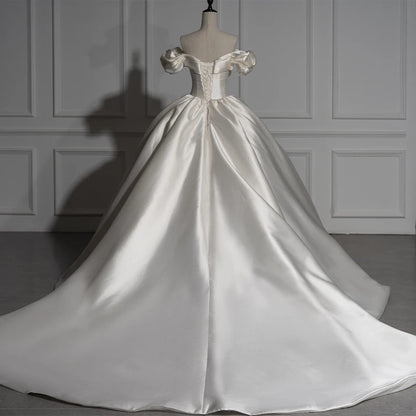 Modern Ivory A-Line Sweetheart Off-Shoulder Wedding Gown with Ruffled Sleeves