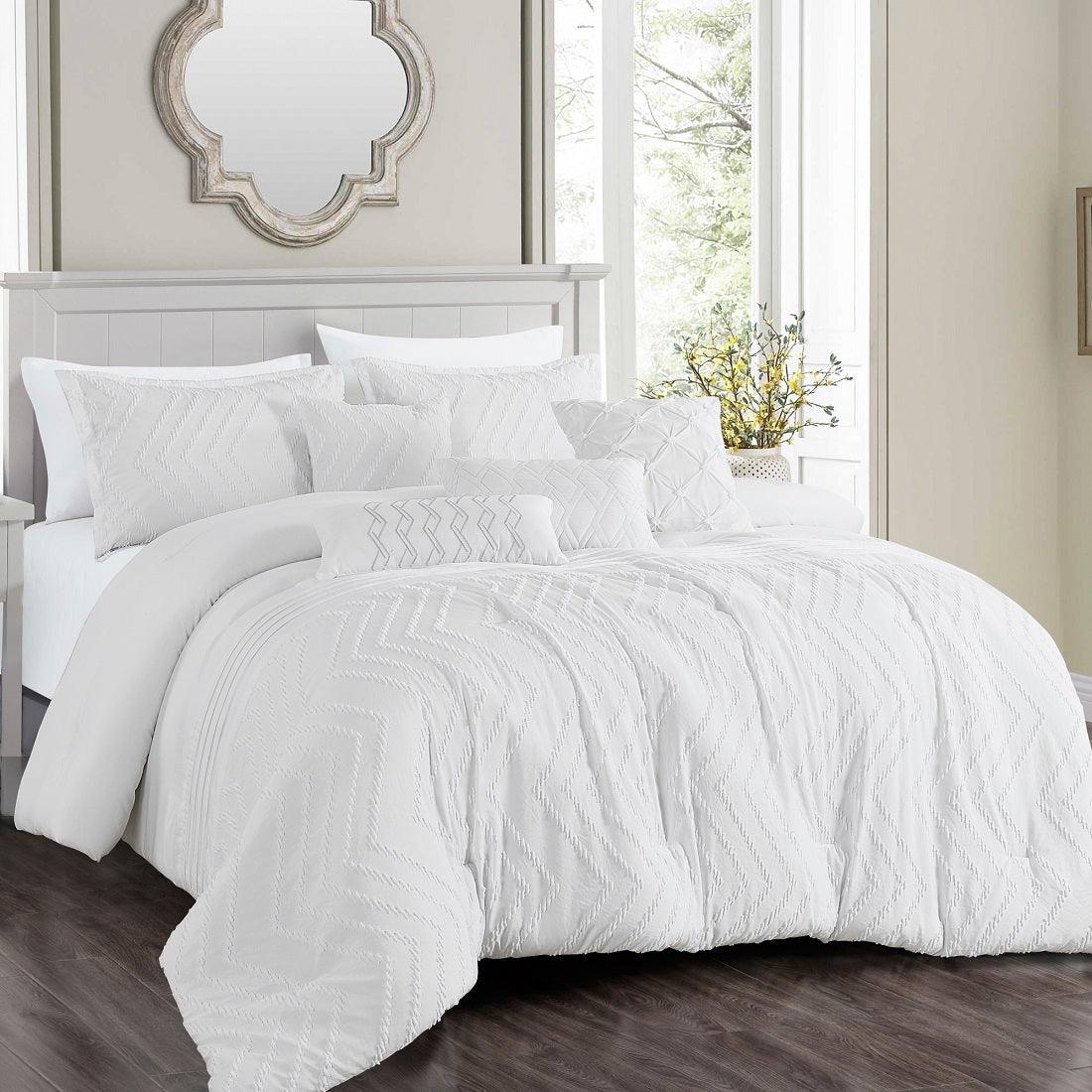 White & Gray Zigzag Pattern 7 Piece Duvet Comforter Set - Lovez Aqua© - 