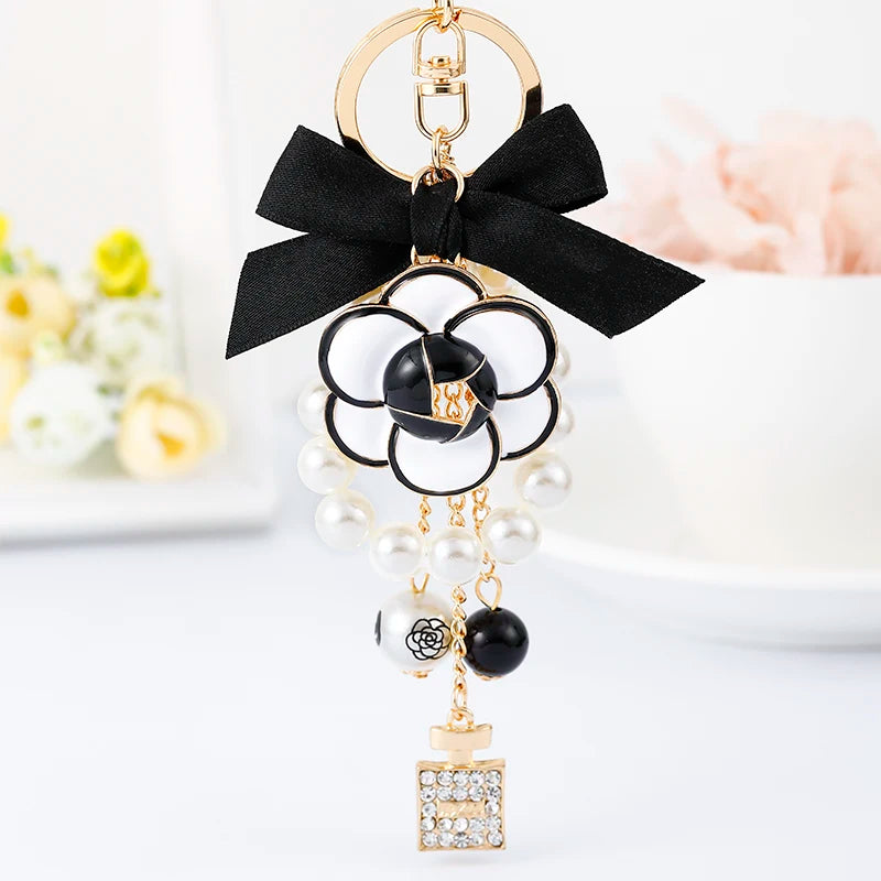 Women's Luxury Replica N°5 Perfume Bottle & Bow Keychain