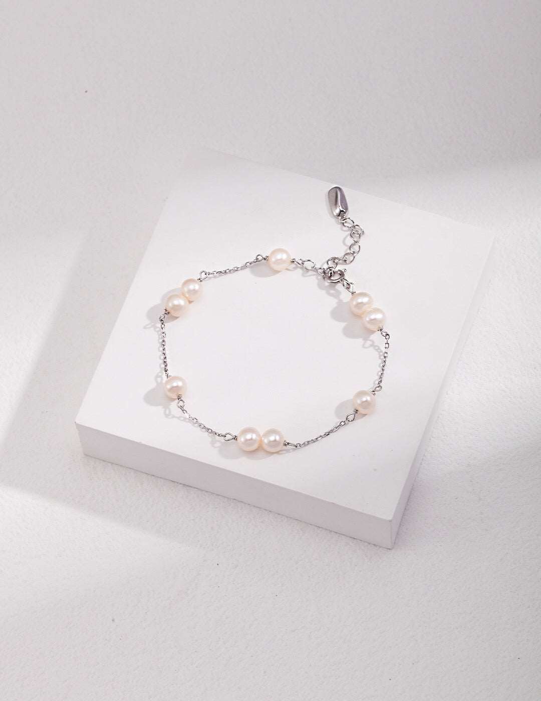 Women's Dainty Freshwater Pearl & 18ct Gold Vermeil Plated Chain Bracelet